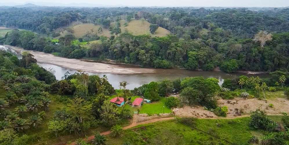 Finca en San Carlos Alajuela frente al río - 3150 acres con agua y