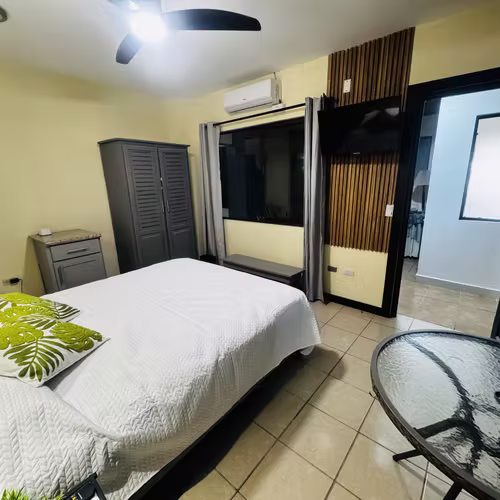 Apartamento Estudio grande a 5 minutos de playas del coco