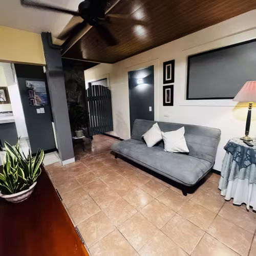 Apartamento Estudio grande a 5 minutos de playas del coco