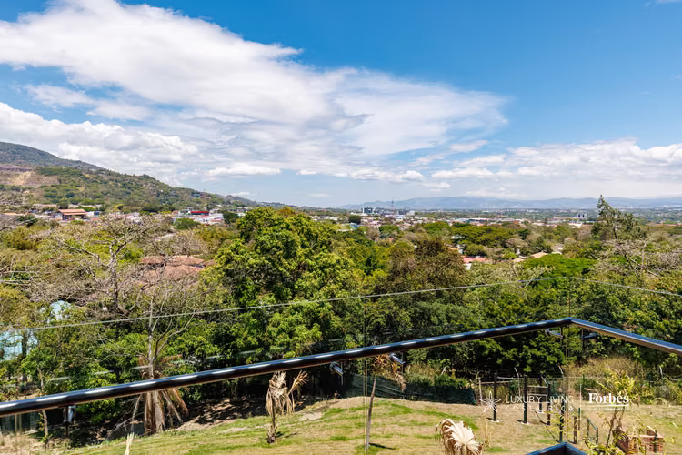 20995 – Moderno apartamento con vistas al oeste para Alquiler o Venta - Imagen 12