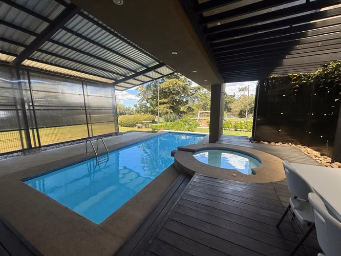 Venta de Casa de Montaña en Fraijanes/ Condominio el Retiro.