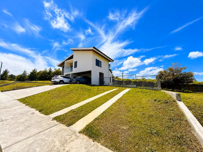 Venta de Casa con terreno de 750m2 en Fraijanes/ Condominio el Retiro. - Imagen 13