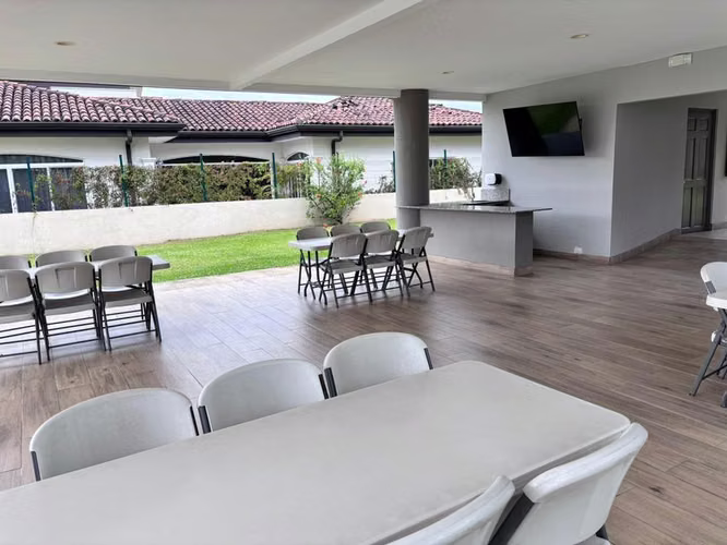 Lote plano en Venta en La Guácima – Ubicación Premium en Condominio - Imagen 10