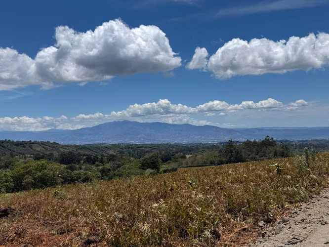 LOTES EN VENTA CON VISTAS PANORAMICAS  -  SABANA REDONDA DE POAS