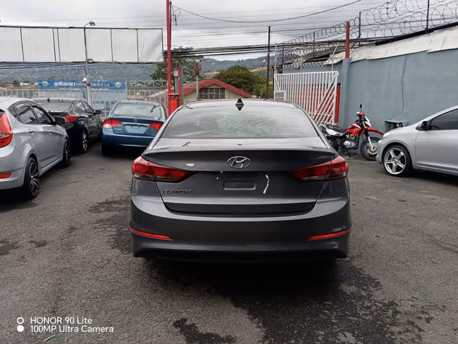 Hyundai elantra limited