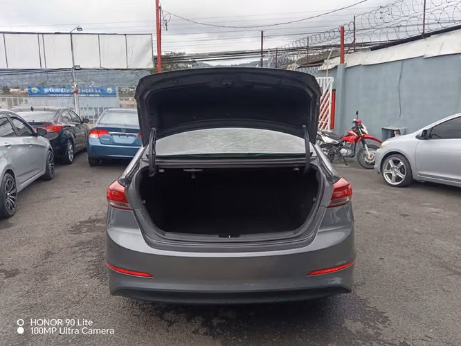 Hyundai elantra limited