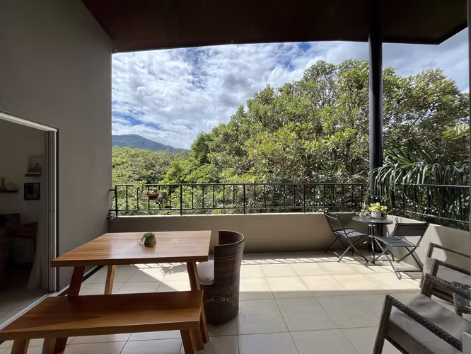 YA. Distinguido apartamento en venta, amplio y fresco en Santa Ana - Imagen 16