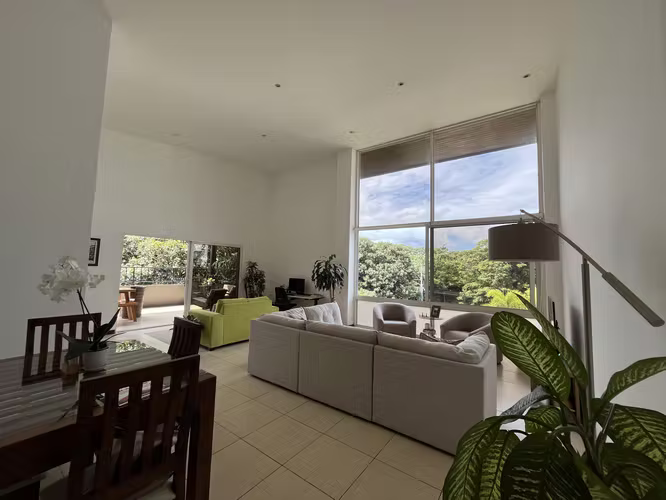 YA. Distinguido apartamento en venta, amplio y fresco en Santa Ana - Imagen 6