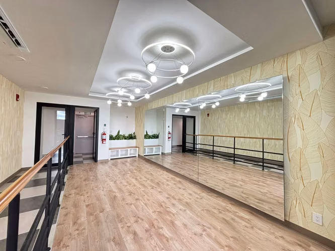 Estilo de Vida y Alta Plusvalía: Apartamento Nuevo en BÖ Escalante con Vistas de Ensueño - Imagen 9