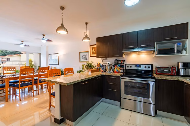 RENTAL / SALE APARTMENT IN TEMPO CONDOMINIUM, SANTA ANA*