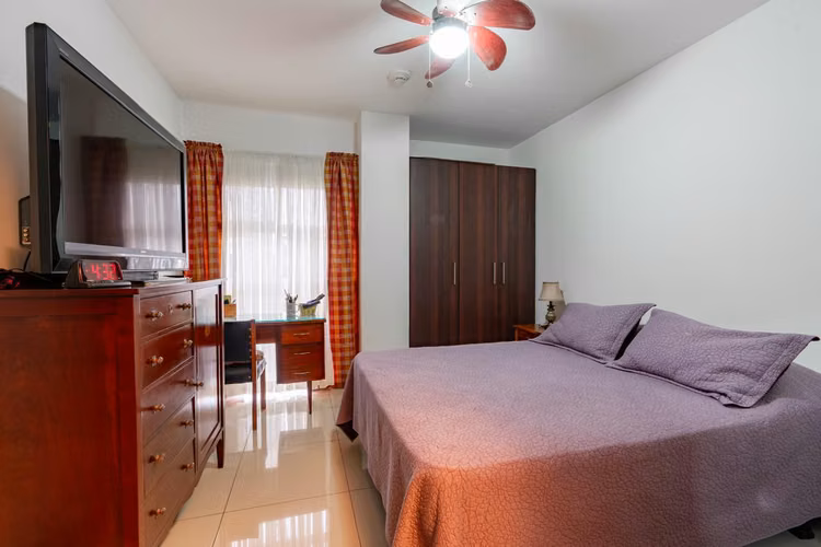 ALQUILER / VENTA DE APARTAMENTO EN CONDOMINIO TEMPO, SANTA ANA* - Imagen 5