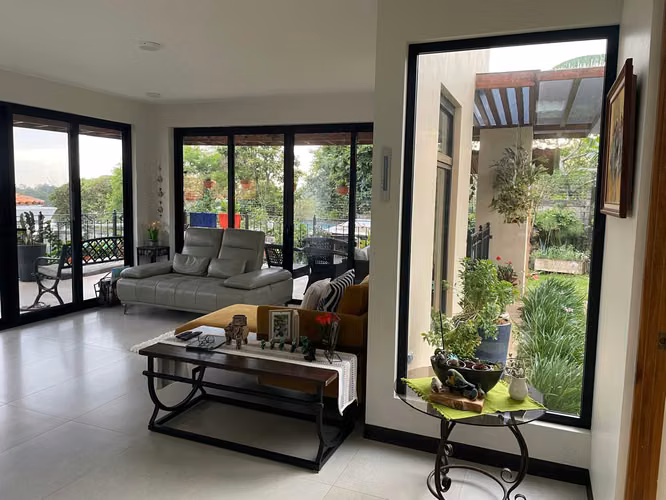 Venta de Casa en Condominio en Heredia Santa Bárbara | Amplios Espacios OPORTUNIDAD POR VIAJE