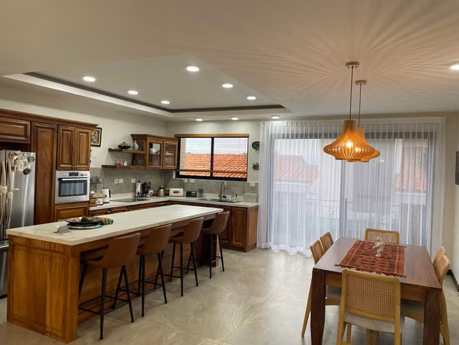 Venta de Casa en Condominio en Heredia Santa Bárbara | Amplios Espacios OPORTUNIDAD POR VIAJE