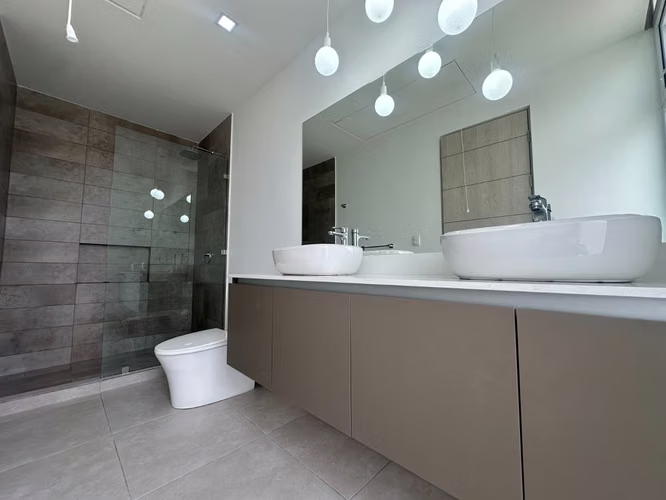 CASA PARA SEGUIR ESTRENANDO !!! EN GUACHIPELIN -Alquiler - Imagen 6