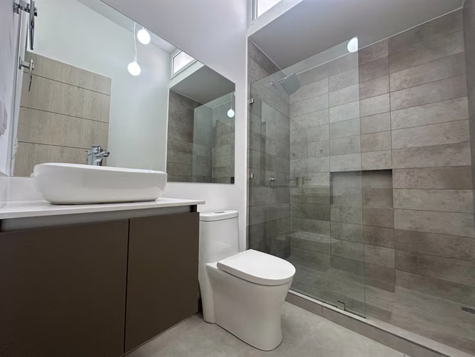 CASA PARA SEGUIR ESTRENANDO !!! EN GUACHIPELIN -Alquiler - Imagen 10