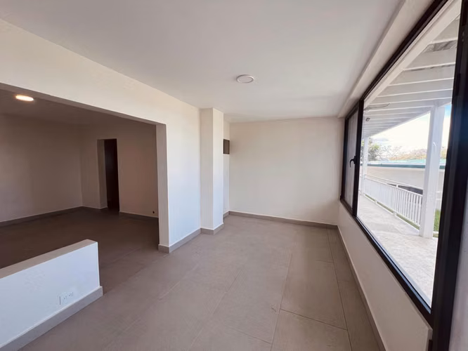 YA. Alquiler de apartamento en Escazú para vivir tranquilo - Imagen 4