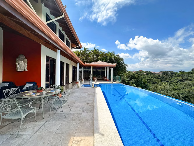 Se vende espectacular Casa en Residencial Pica Flora, Atenas. (FAU) - Imagen 8