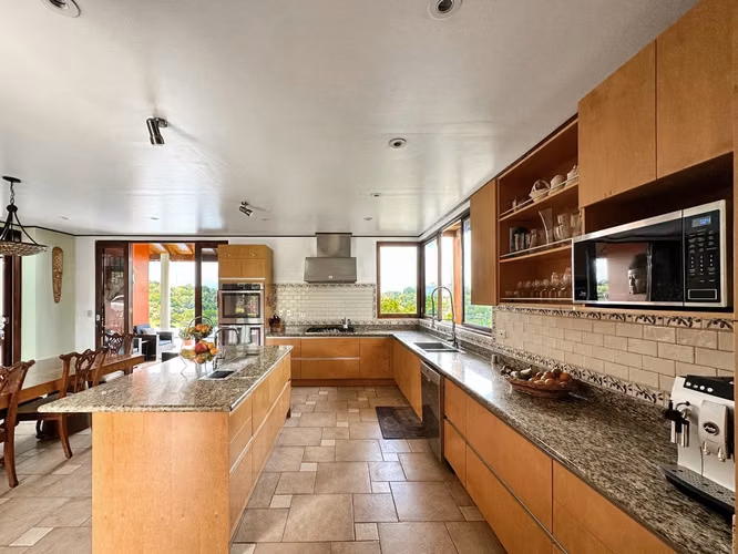 Se vende espectacular Casa en Residencial Pica Flora, Atenas. (FAU) - Imagen 5