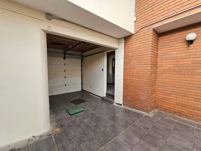 ROHRMOSER PARA LA VENTA. EXCELENTE PROPIEDAD ESQUINERA CON USO COMERCIAL.