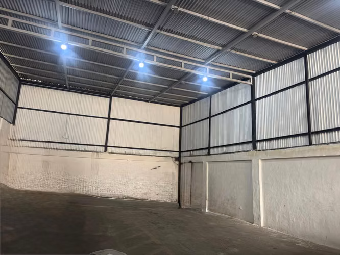 BODEGA EN ALAJUELA, GUACIMA 200mts2
