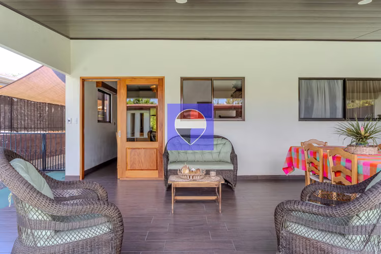 Moderna Casa con cancha de pickleball en venta Palmares