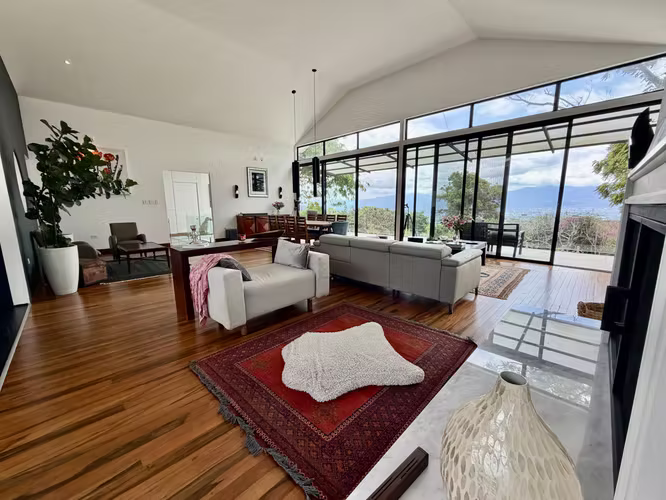 Escazu, Casa Boutique Montaña Pico Blanco