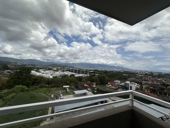 Rent / 3-Bedroom Apartment / beautiful view | Monte Alto / Curridabat