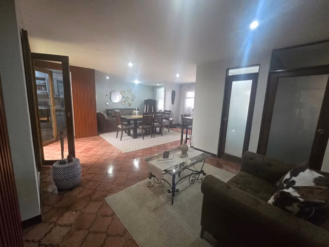 VENTA DE CASA ESQUINERA EN URBANIZACIÓN LA TRINIDAD, ALAJUELA