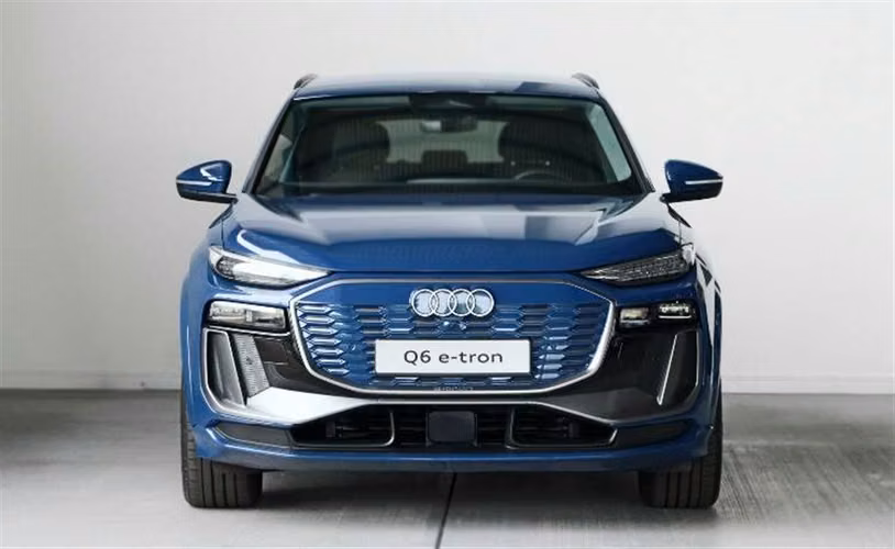 AUDI E-TRON 2025 AUTOMÁTICA ELÉCTRICO AZUL