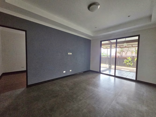 Piedades de Santa Ana - 460m2 de Terreno - Terraza