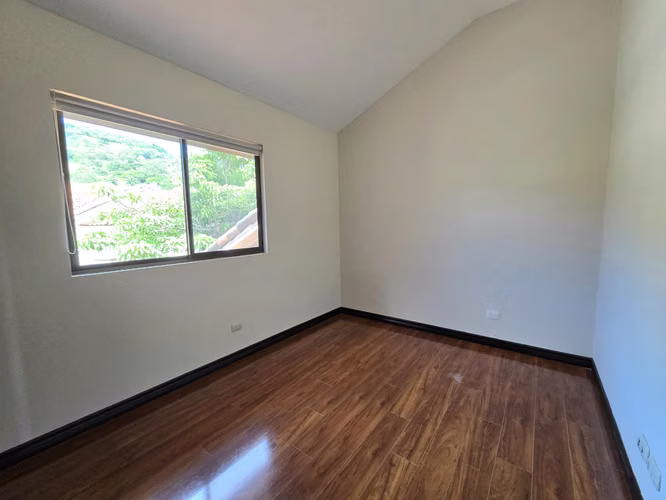 Piedades de Santa Ana - 460m2 de Terreno - Terraza
