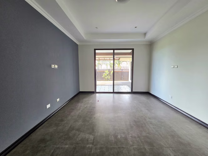Piedades de Santa Ana - 460m2 de Terreno - Terraza