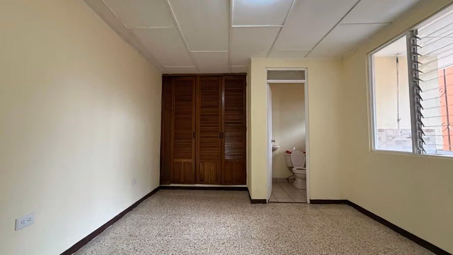 Casa de 5 habitaciones en Paso Ancho – Amplia y céntrica 75 millones