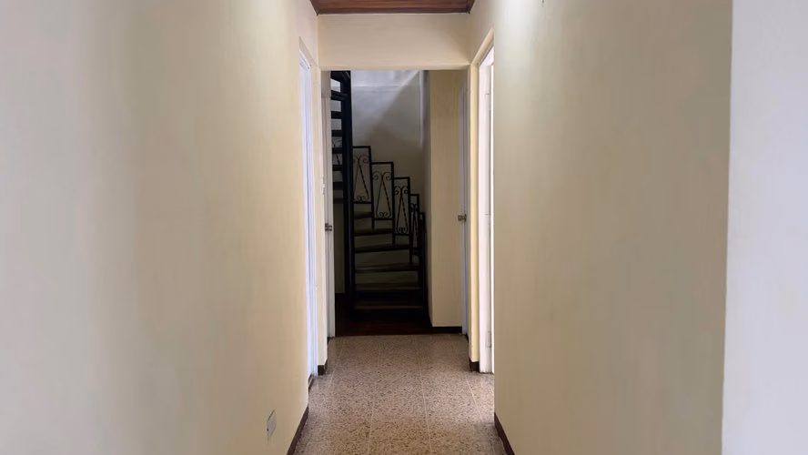 Casa de 5 habitaciones en Paso Ancho – Amplia y céntrica 75 millones