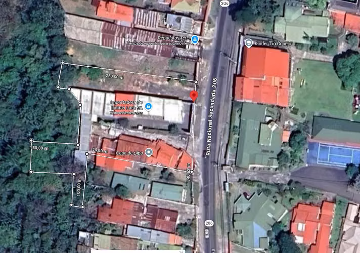 Propiedad industrial 2.650 m² con negocio en operación