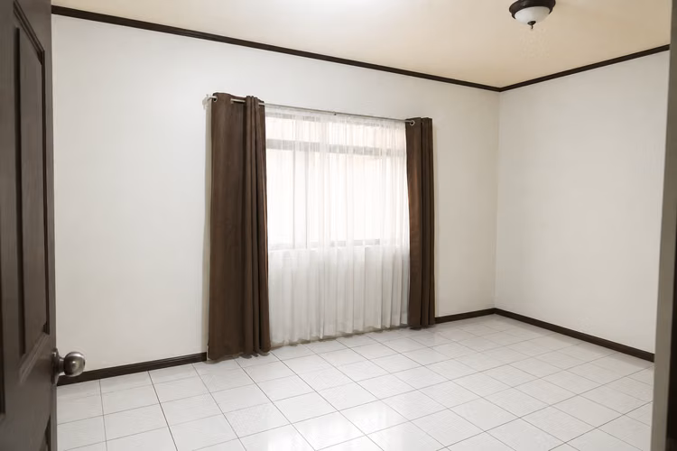 Casa en Desamparados · San José · 4 hab · 325 m² - Imagen 15