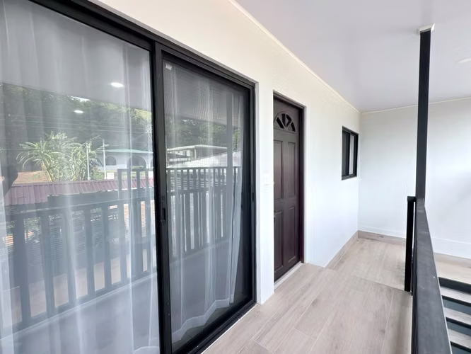 SE ALQUILA APARTAMENTO NUEVO. VILLAREAL, TAMARINDO, GUANACASTE