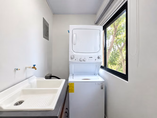 SE ALQUILA APARTAMENTO NUEVO. VILLAREAL, TAMARINDO, GUANACASTE - Imagen 10