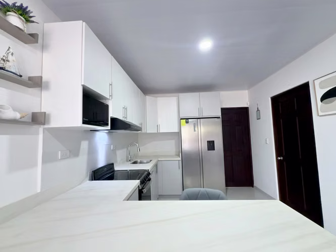 SE ALQUILA APARTAMENTO NUEVO. VILLAREAL, TAMARINDO, GUANACASTE
