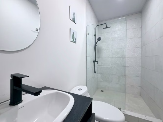 SE ALQUILA APARTAMENTO NUEVO. VILLAREAL, TAMARINDO, GUANACASTE