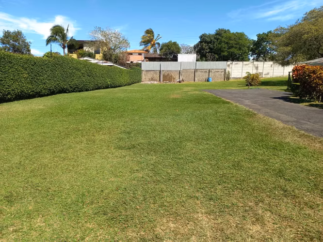 ¡ VENTA DE CASA / OPORTUNIDAD DE INVERSIÓN EN POZOS DE SANTA ANA!