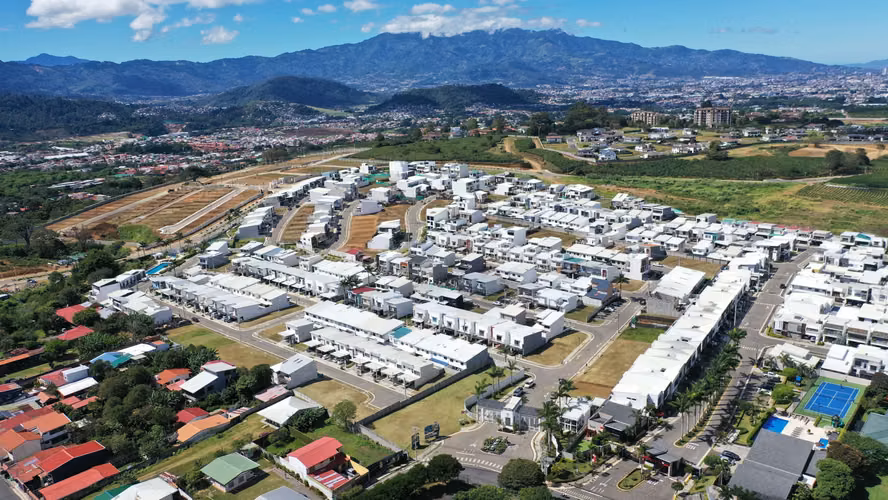 Venta de terreno 30B en Condominio Resort Distrito San Juan - Últimos lotes - Imagen 12