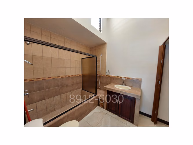 HERMOSA CASA EN 3 RIOS *NEGOCIABLE* - Imagen 7