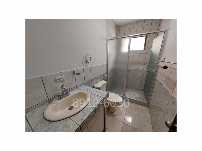 HERMOSA CASA EN 3 RIOS *NEGOCIABLE* - Imagen 11