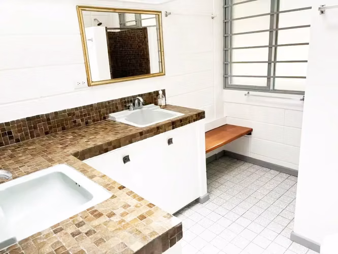 Amplia casa 4 habitaciones en alquiler, Santa Marta, Curridabat - Imagen 8