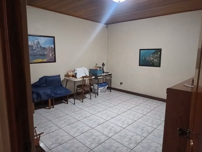 Casa para residencia u oficinas en Alajuela