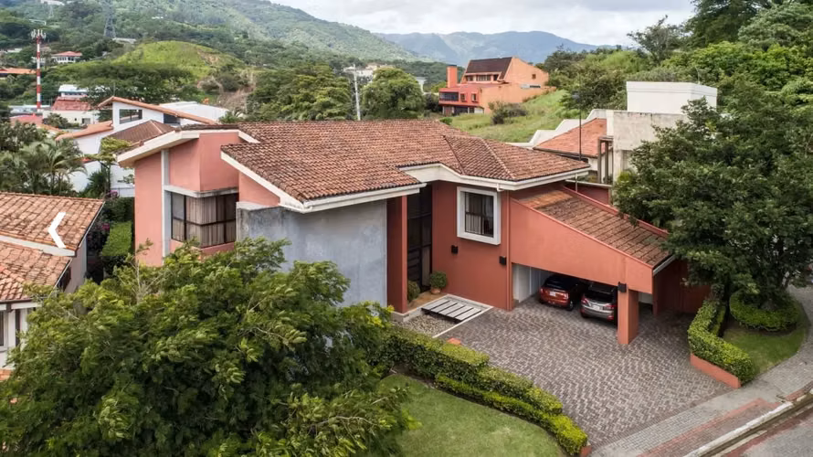 For Rent – Luxury Residence in Alto de Las Palomas, Escazú