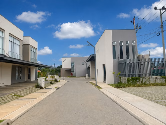 Alquiler de casa a Estrenar con Patio - Imagen 19