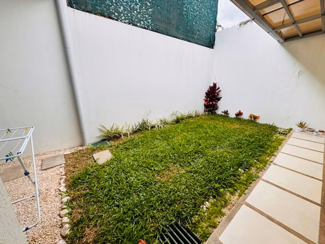 VENTA DE CASA EN CONDOMINIO MONTES DE OCA
