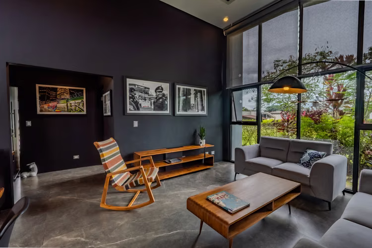 Casa Contemporánea de Una Planta en Venta en Hacienda Los Reyes, Condominio Madero Negro - Imagen 6
